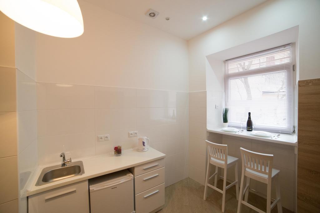 Apartment On Filatova 10/1 Lviv Bagian luar foto